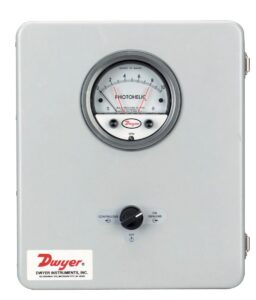 DWYER Photohelic DCTE switch & gage on-demand cleaning controller