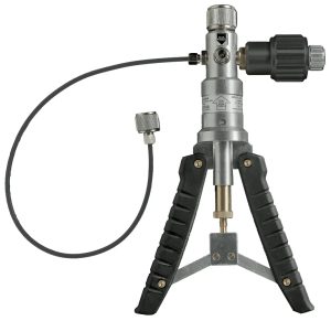 LR-Cal LPP 60 Pneumatic portable pressure test pumps